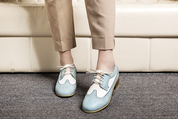Women Pointed Toe Bicolor Lace-Up Oxford Shoes