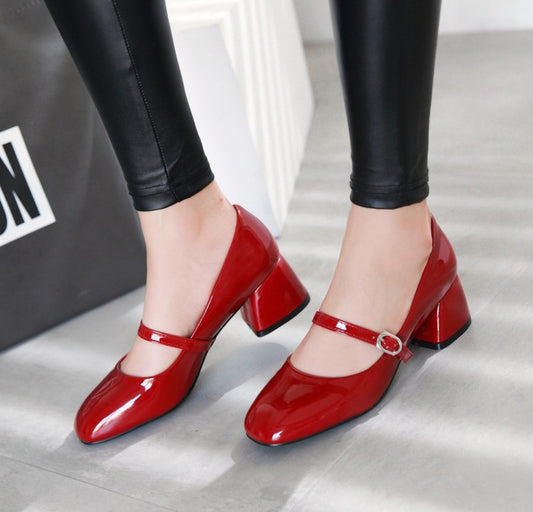 Woman Patent Leather High Heel Chunky Pumps