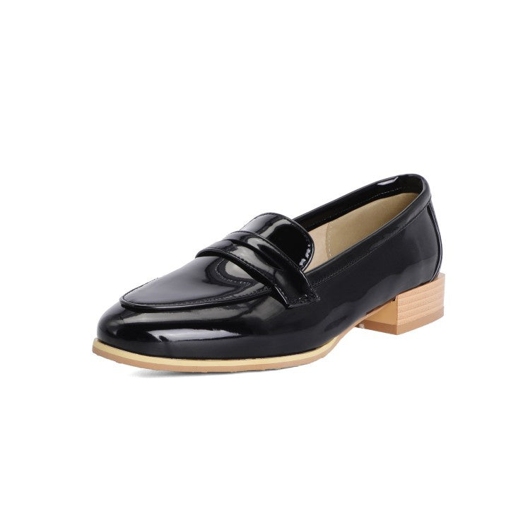 Woman Patent Leather Low Heel Chunky Pumps